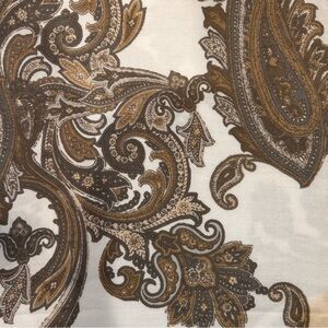 Joy Susan Women’s Off White Fringed Paisley Patterned Scarf 76X25”